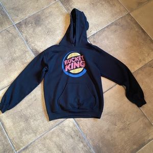 A hardly used bucket king sweatshirt